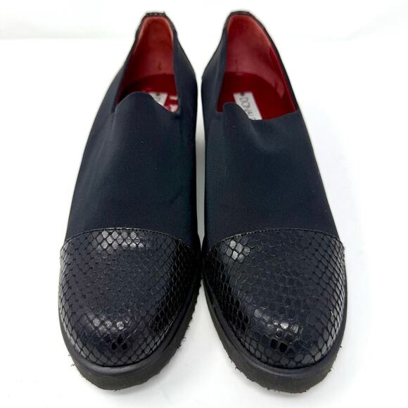 Donald J. Pliner Ciara Black Slip On Shoe Size 8.5 Narrow Snake Print New in Box - Picture 2 of 6